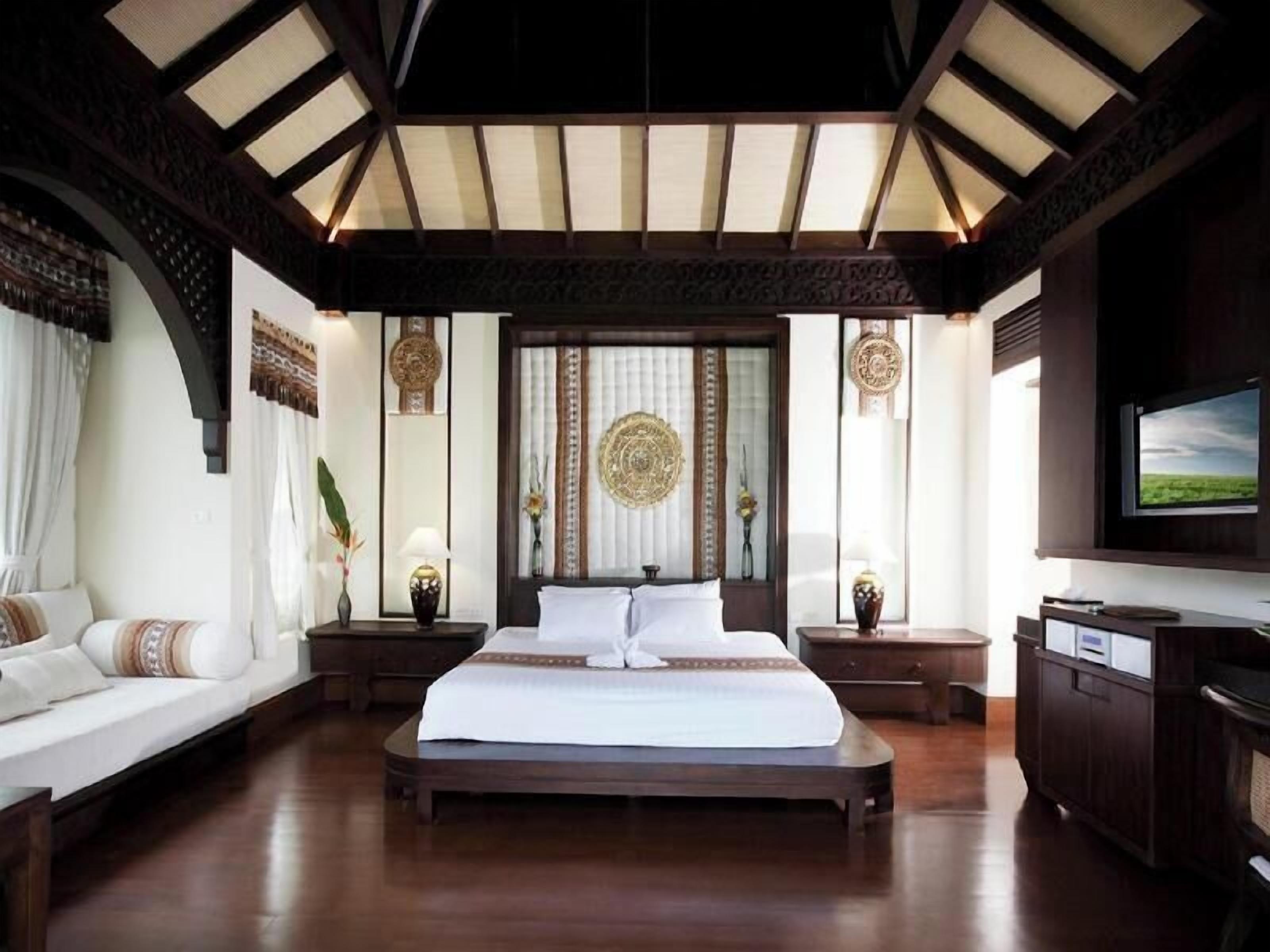 Ropa de cama de alta calidad y minibar 