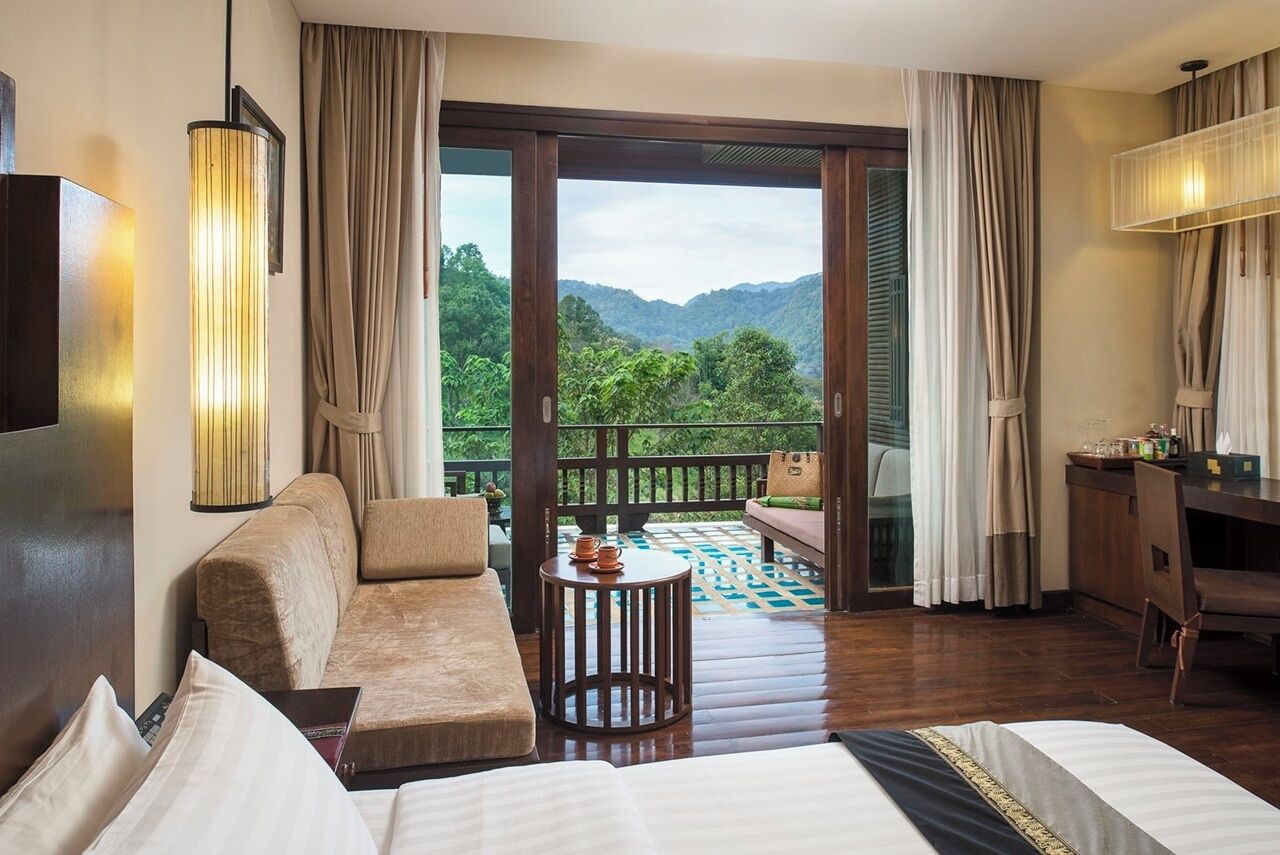 mountain deluxe room | garden view
