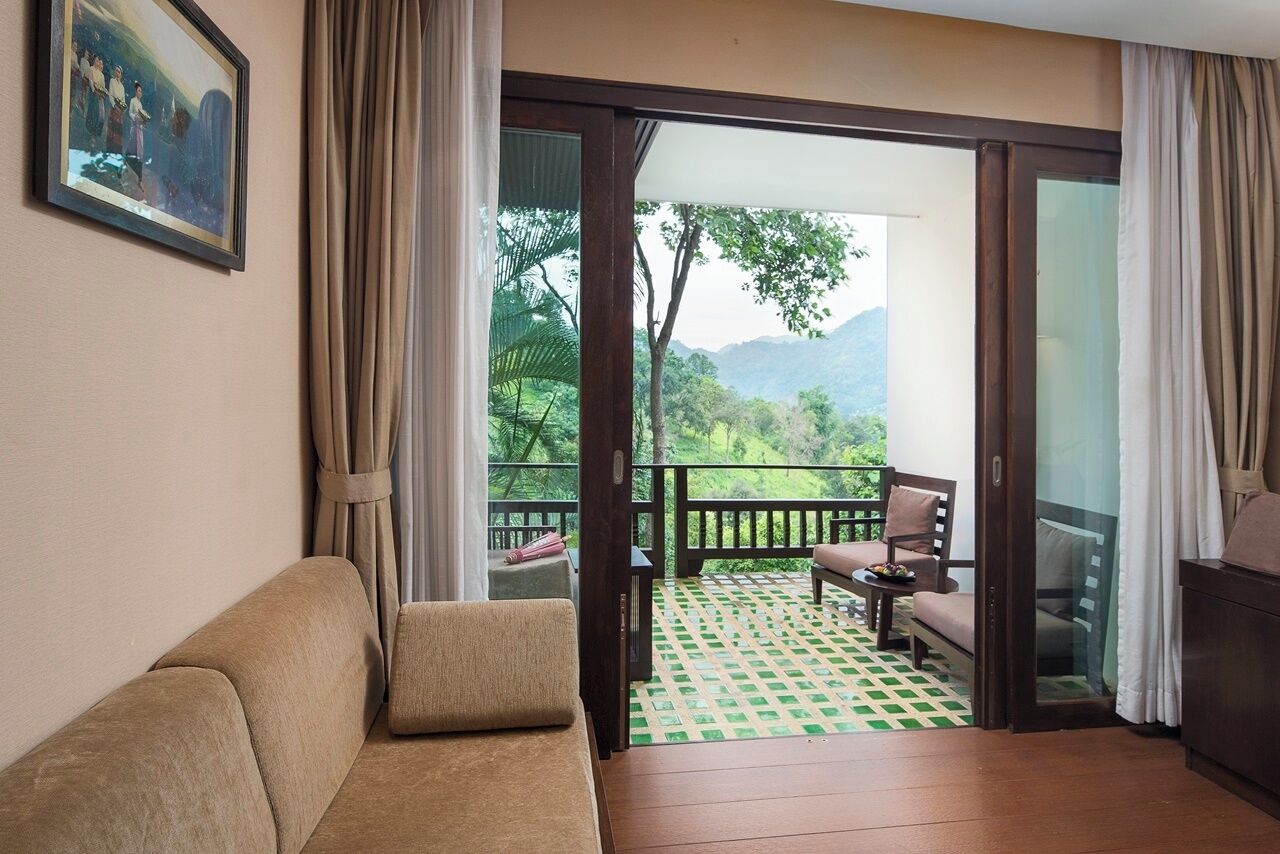 valley deluxe | view from room