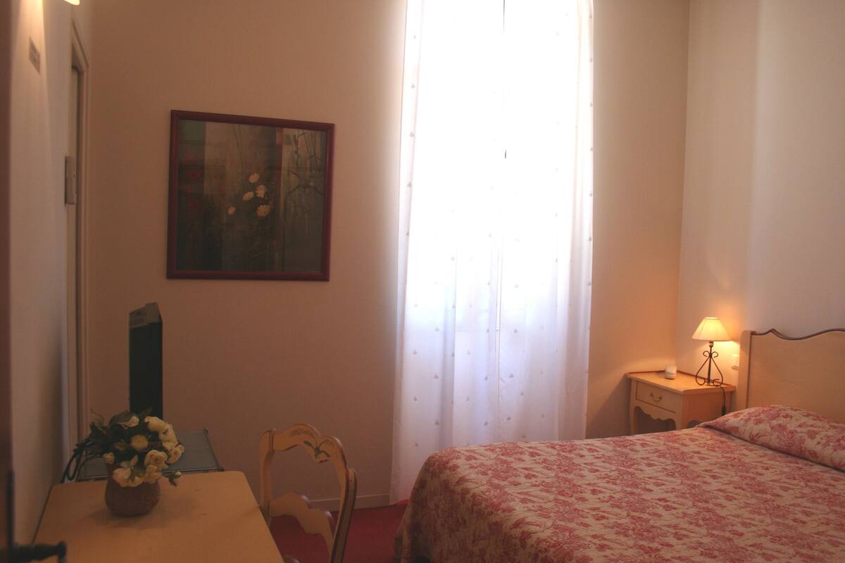 Standard Double | Premium bedding, minibar, desk, soundproofing