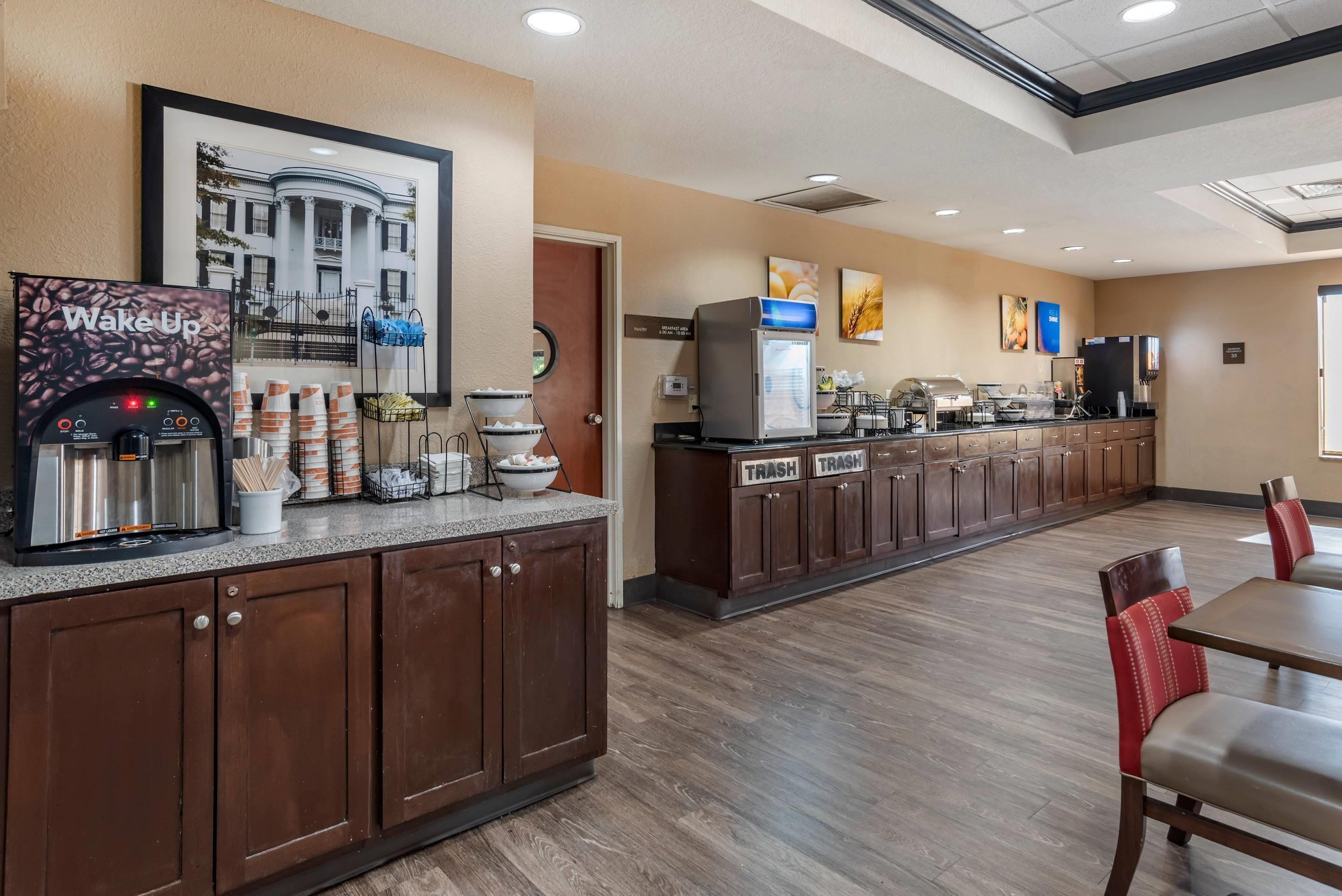 Free daily buffet breakfast