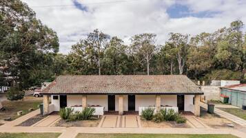 Fachada da propriedade