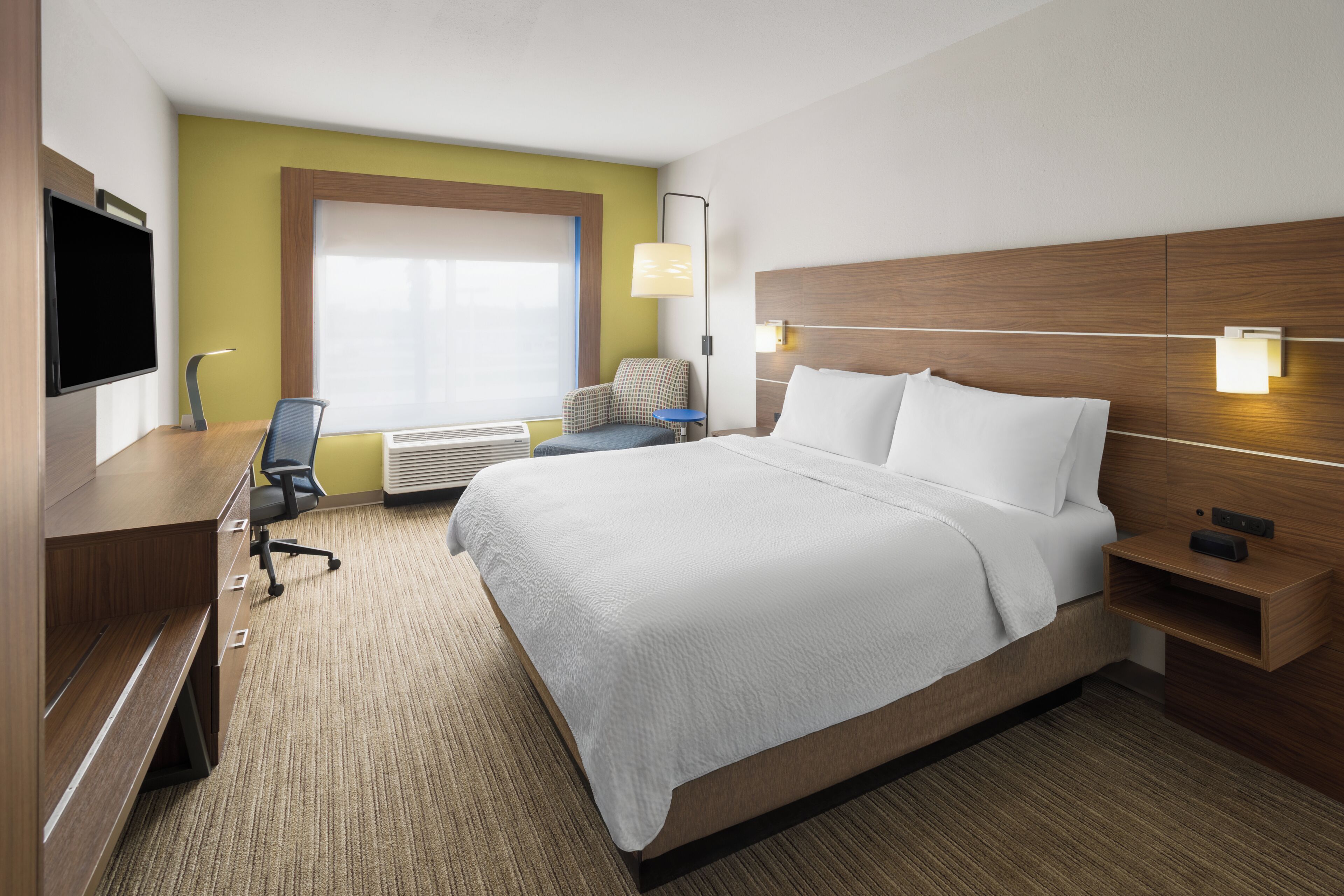 Standard Room, 1 King Bed