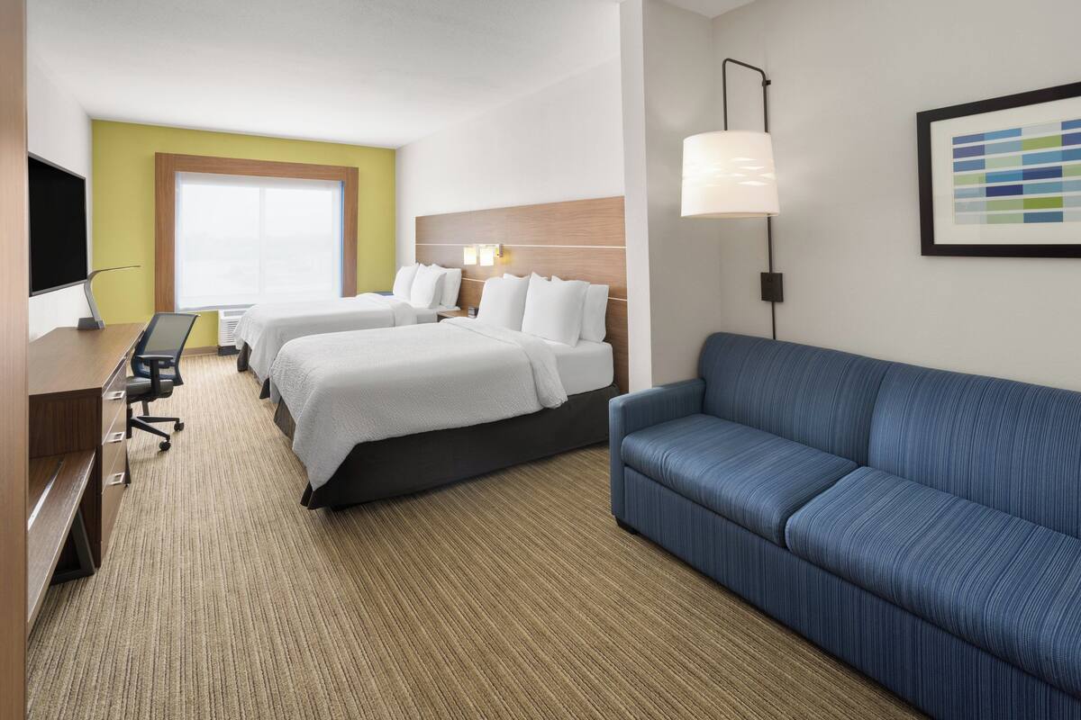 Suite, 2 Queen Beds, Accessible (Comm, Accessible Tub) | In-room safe, desk, blackout curtains, iron/ironing board