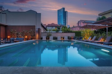 Außenpool (je nach Saison geöffnet)