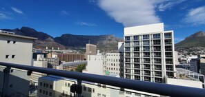 Exterior - Holiday Inn Express Cape Town City-Centre by IHG (Cape Town)