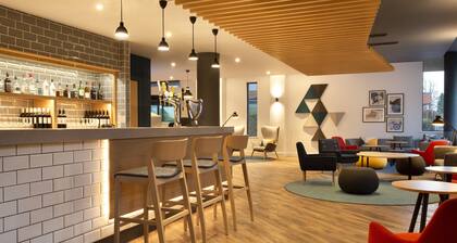 Holiday Inn Express Cheltenham by IHG