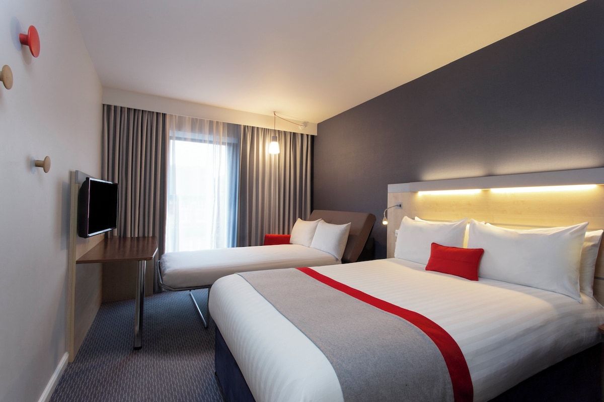 Chambre Standard, 1 lit double (Free Hot Breakfast) | Coffres-forts dans les chambres, bureau, rideaux occultants