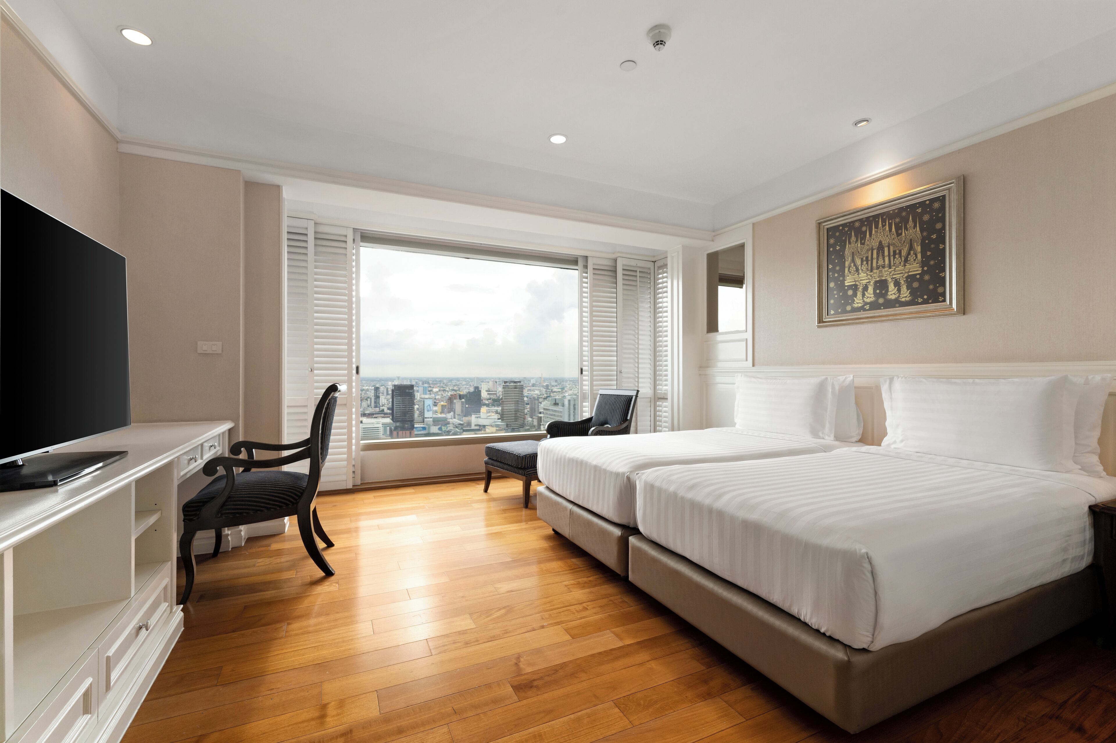 Three Bedroom Executive Suite | Premium bedding, minibar, in-room safe, desk