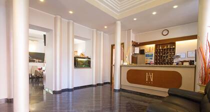 Hotel Adriano