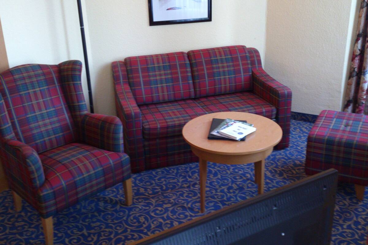 14-inch tv with cable channels