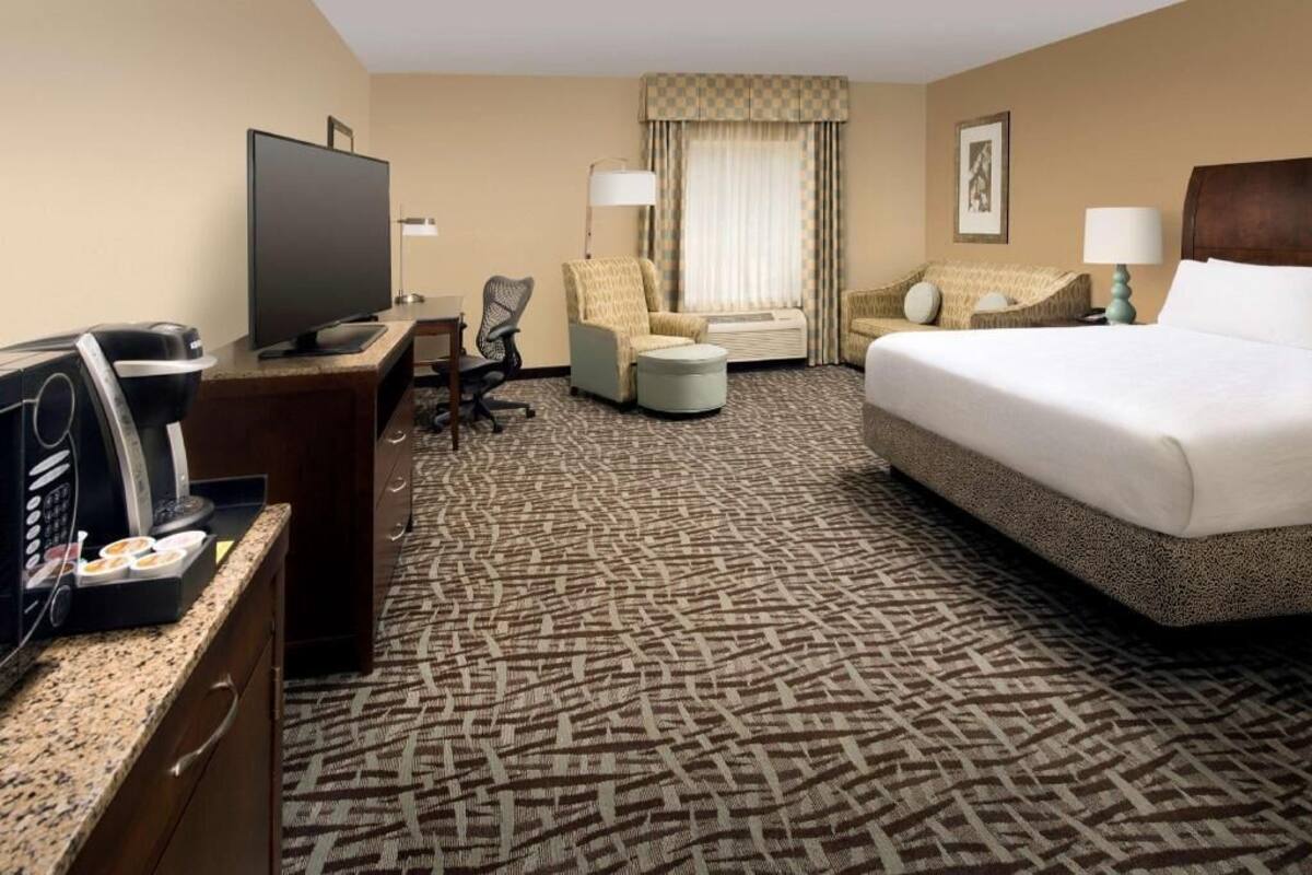 Premium bedding, down comforters, Select Comfort beds, desk