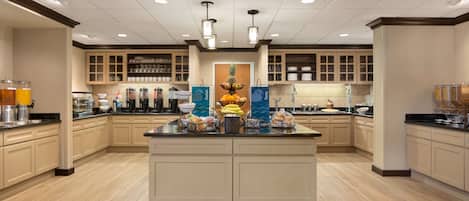 Desayuno buffet incluido todos los días