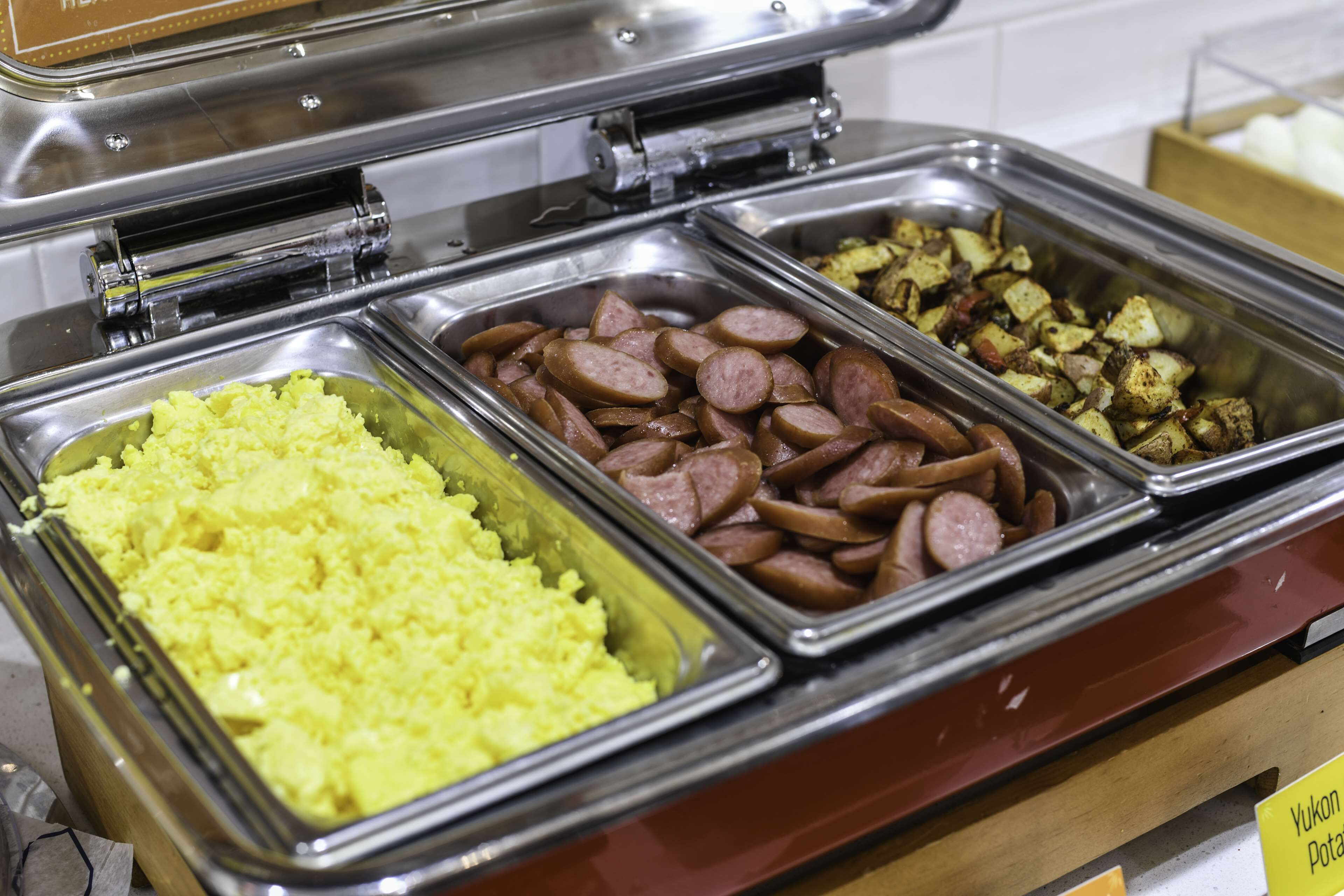 Ilmainen päivittäinen buffetaamiainen 