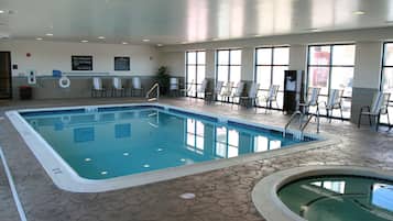 Indendørs pool