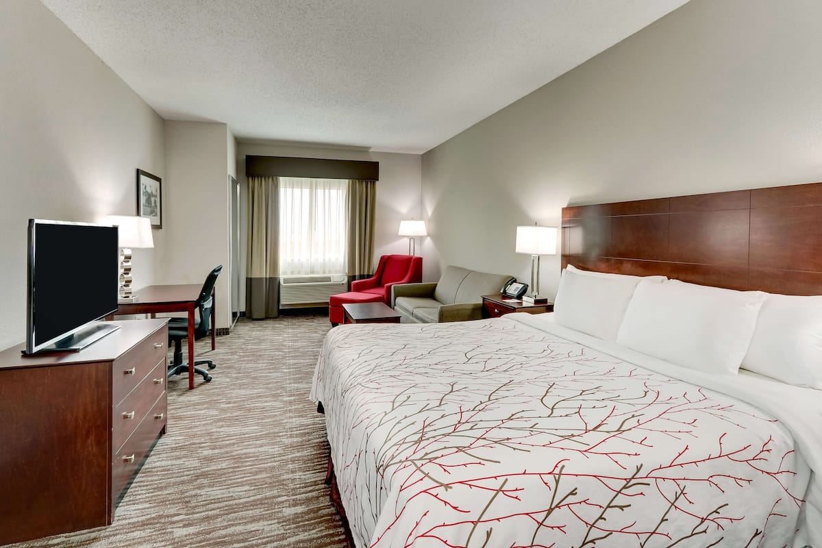 Pillowtop beds, desk, laptop workspace, iron/ironing board