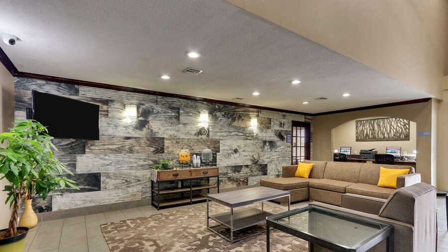 Best Western Plus University Inn & Suites