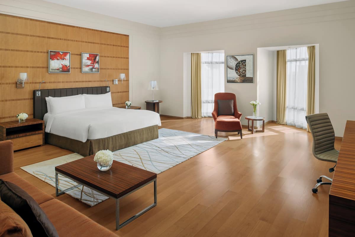 Junior Suite, 1 Queen Bed