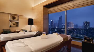 Sauna, ruang uap, perawatan tubuh, body scrub, dan perawatan wajah