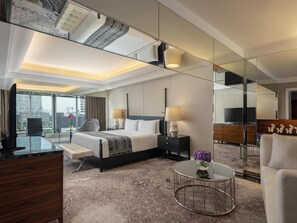 Habitación ejecutiva (Executive Grand Deluxe Room King) | Vistas a la ciudad