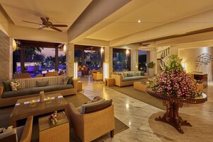 Sala de estar en el lobby