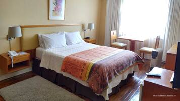 Standard Double Room, 1 Queen Bed | Premium bedding, pillowtop beds, minibar, in-room safe