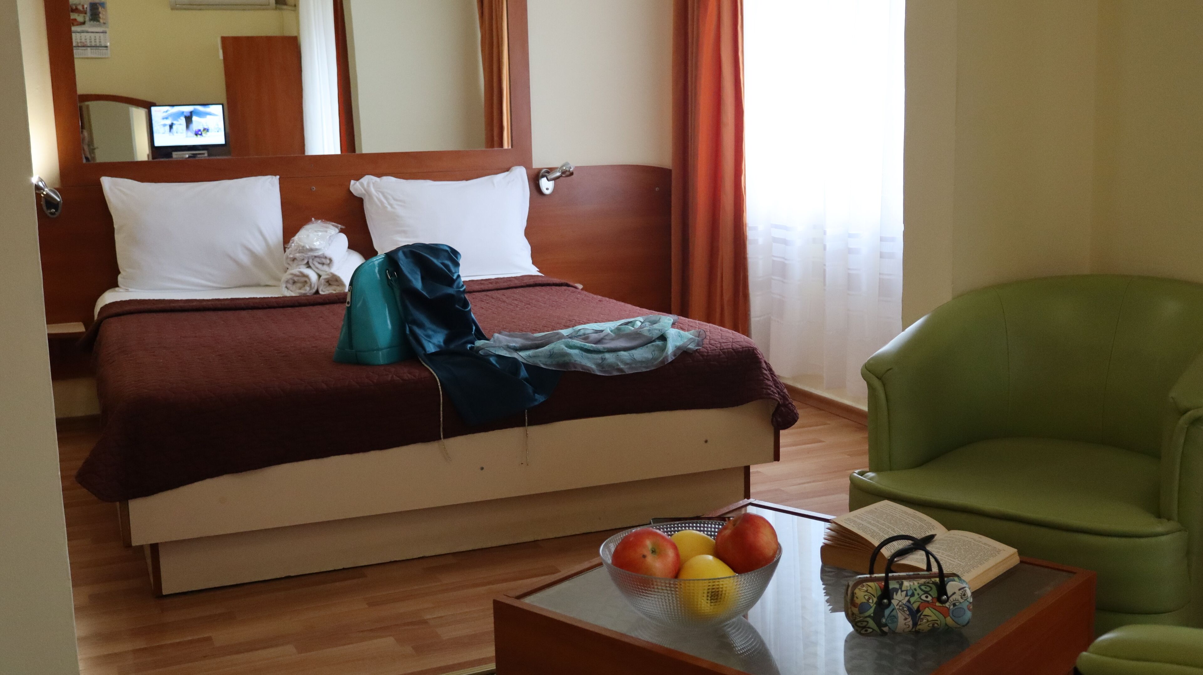 comfort double room, 1 bedroom | egyptian cotton sheets, select comfort beds, in-room safe, desk