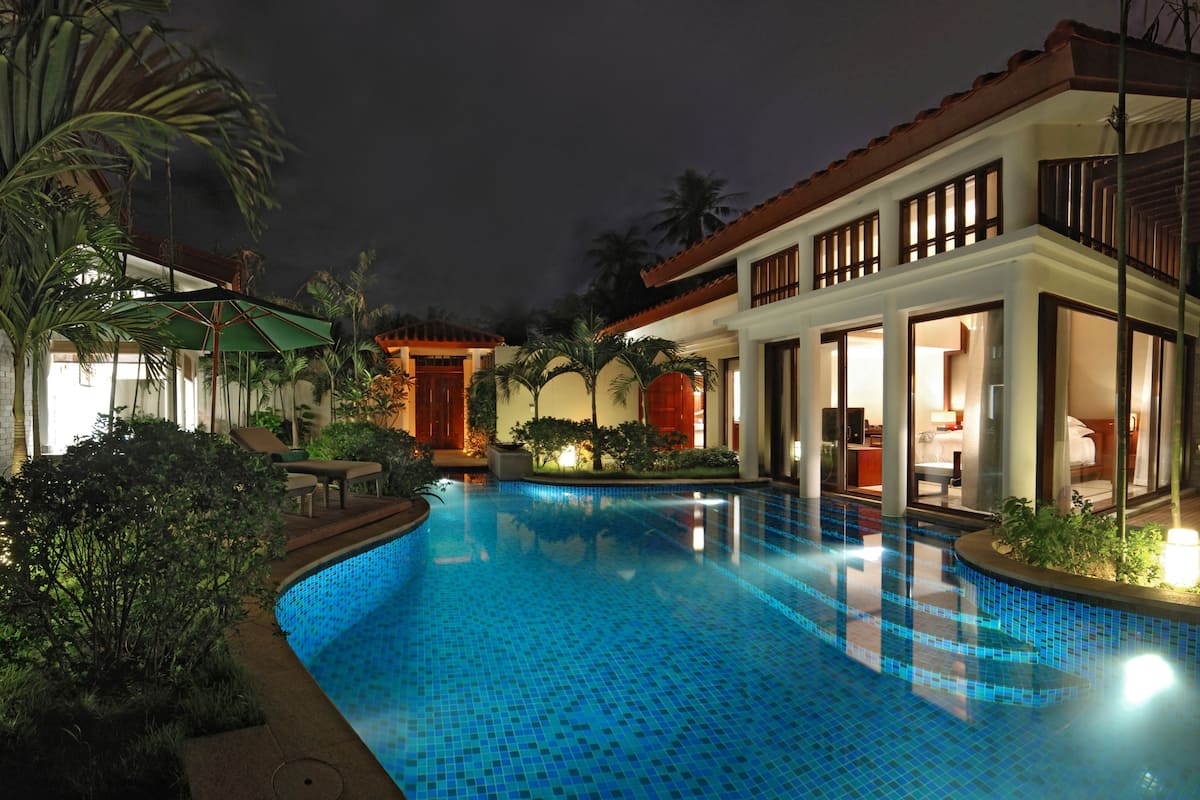 Lagoon Pool Villa | Outdoor pool