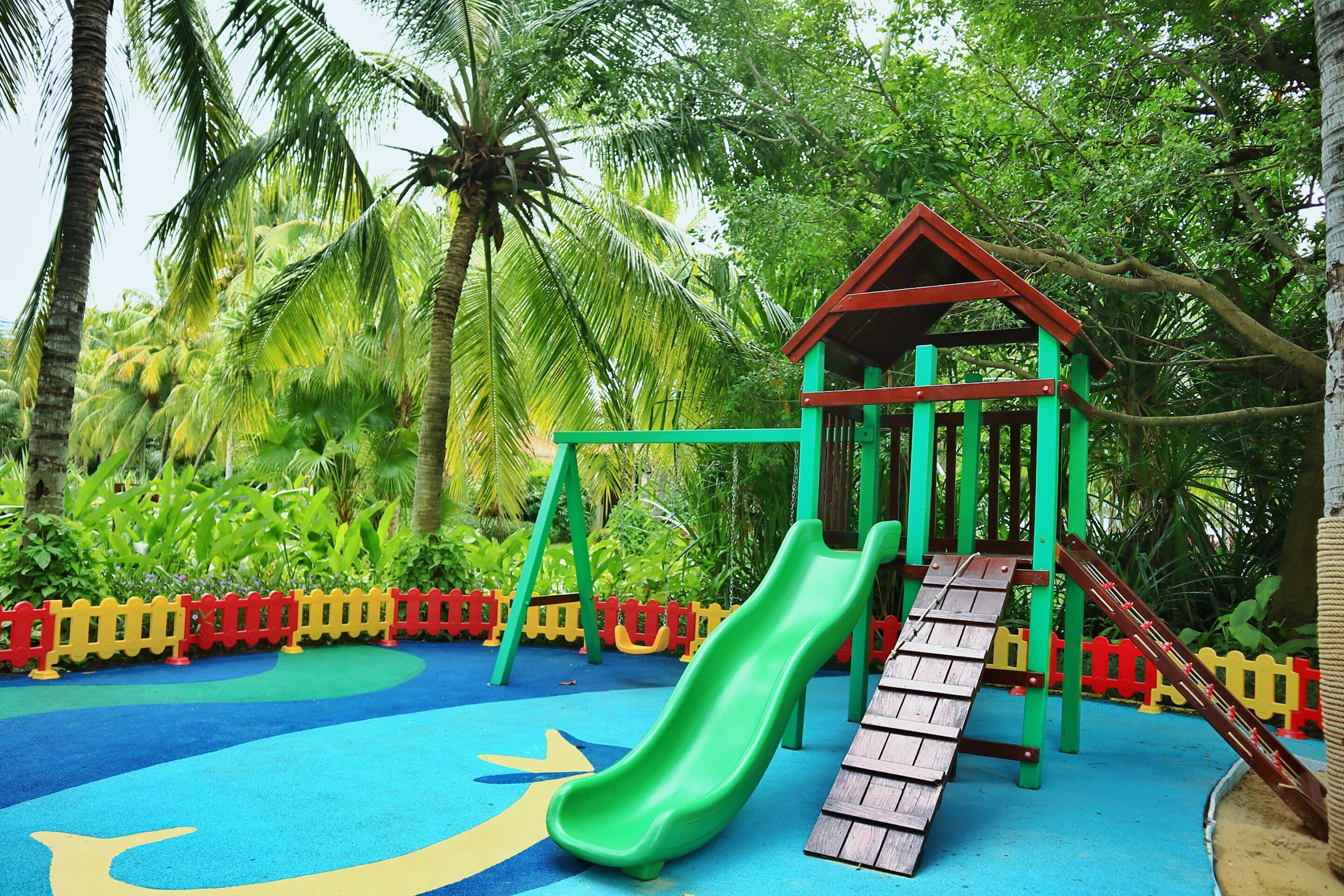 children’s play area – outdoor
