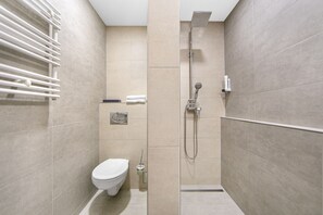 Double Room, Balcony | Bathroom - Hotel Roudna (Plzen)