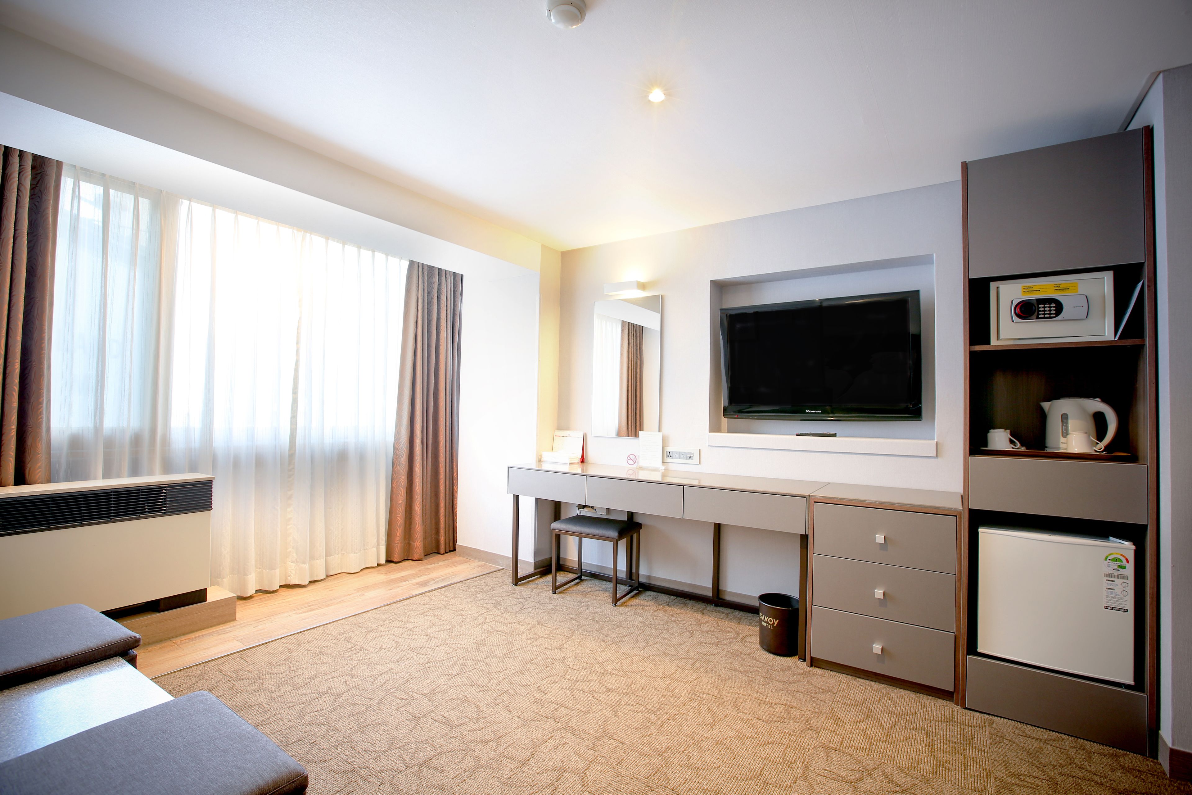 deluxe twin (no parking, additional fee occurs if number of people booked & staying are different) | view from room