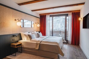 Habitación doble superior | Ropa de cama de alta calidad y caja de seguridad en la habitación 