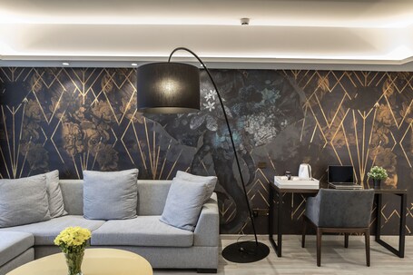 Almond Business Hotel - view 2