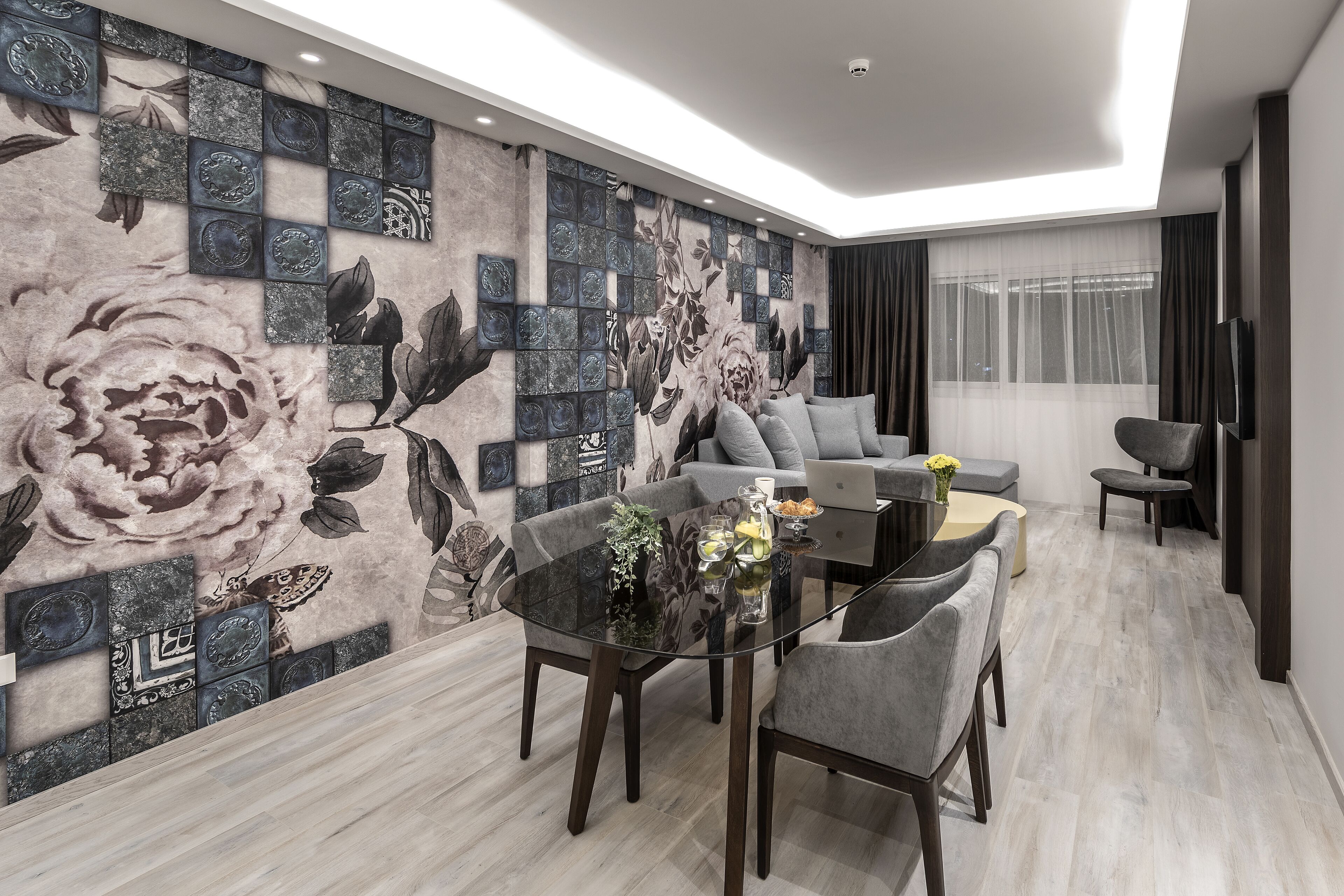 business apartment, 1 bedroom, ground floor | living area | 43-inch tv with satellite channels, netflix