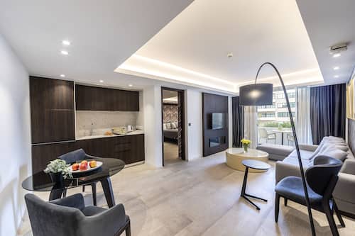 Deluxe-Suite, 1 King-Bett | Wohnbereich