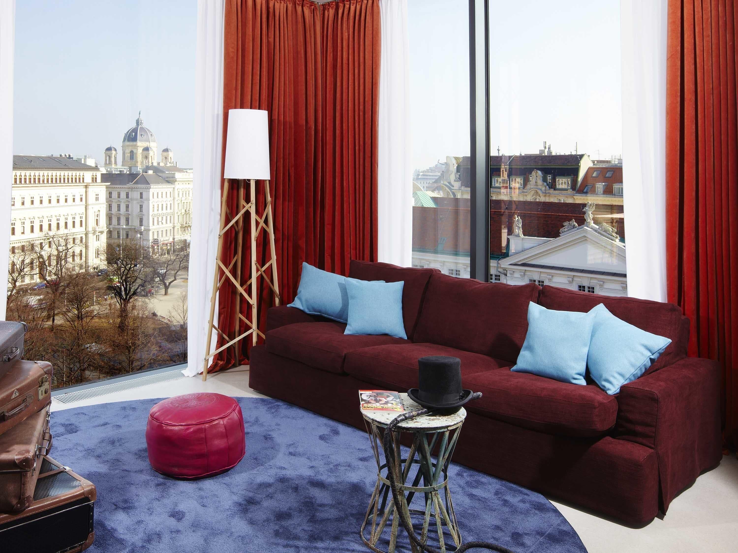 Gigantic Panorama | Hochwertige Bettwaren, Daunenbettdecken, Minibar, Zimmersafe