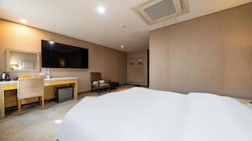 Business Deluxe Room | Opholdsområde | Gulvvarme, printere