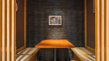 Snack bar