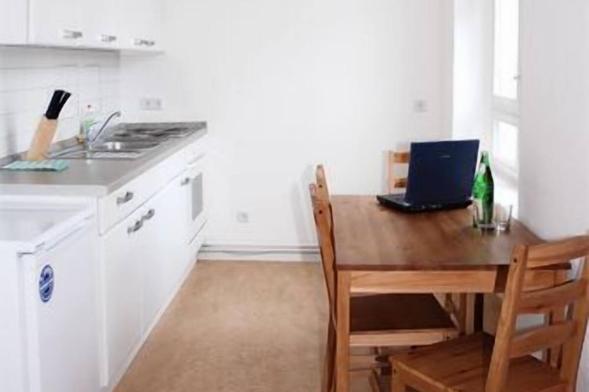 Family Apartment | Private kitchenette | Fridge, microwave