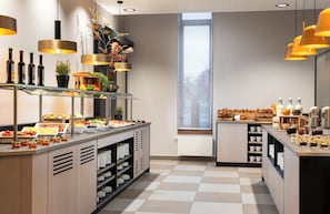 Daily buffet breakfast (EUR 16 per person)