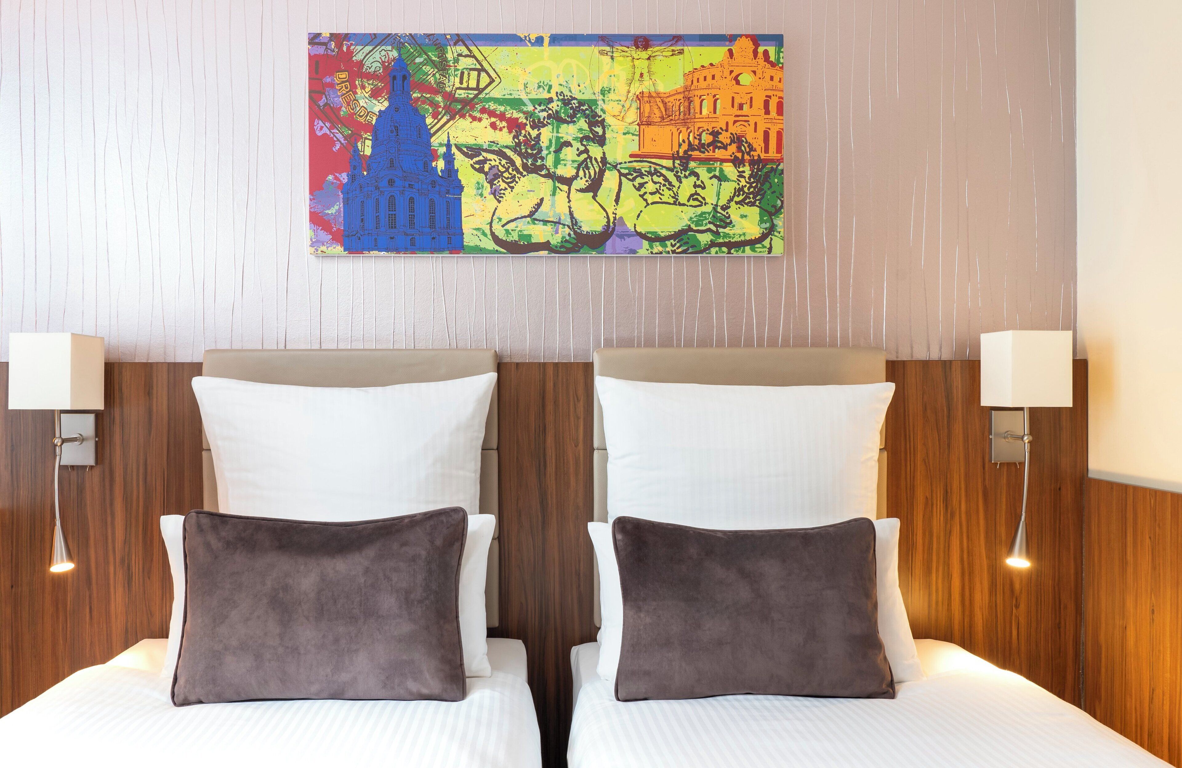 comfort room | hypo-allergenic bedding, in-room safe, desk, blackout curtains