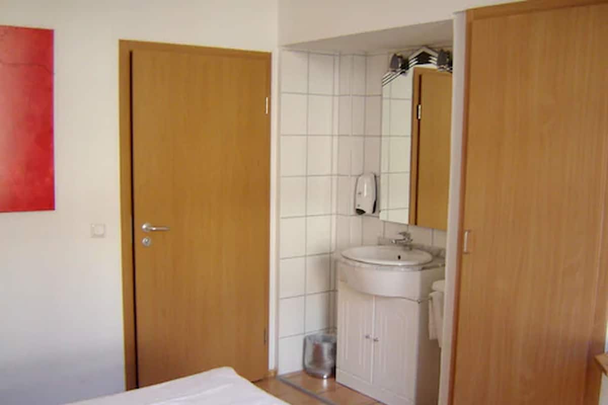 Odada kasa, kablosuz İnternet