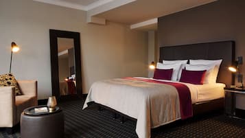 XL Design | Hochwertige Bettwaren, Daunenbettdecken, Pillowtop-Betten, Minibar