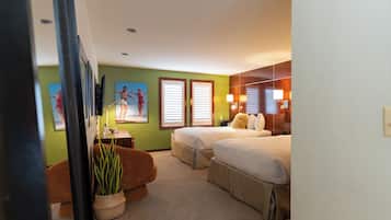 Chambre, 2 grands lits | Literie de qualité supérieure, coffres-forts dans les chambres