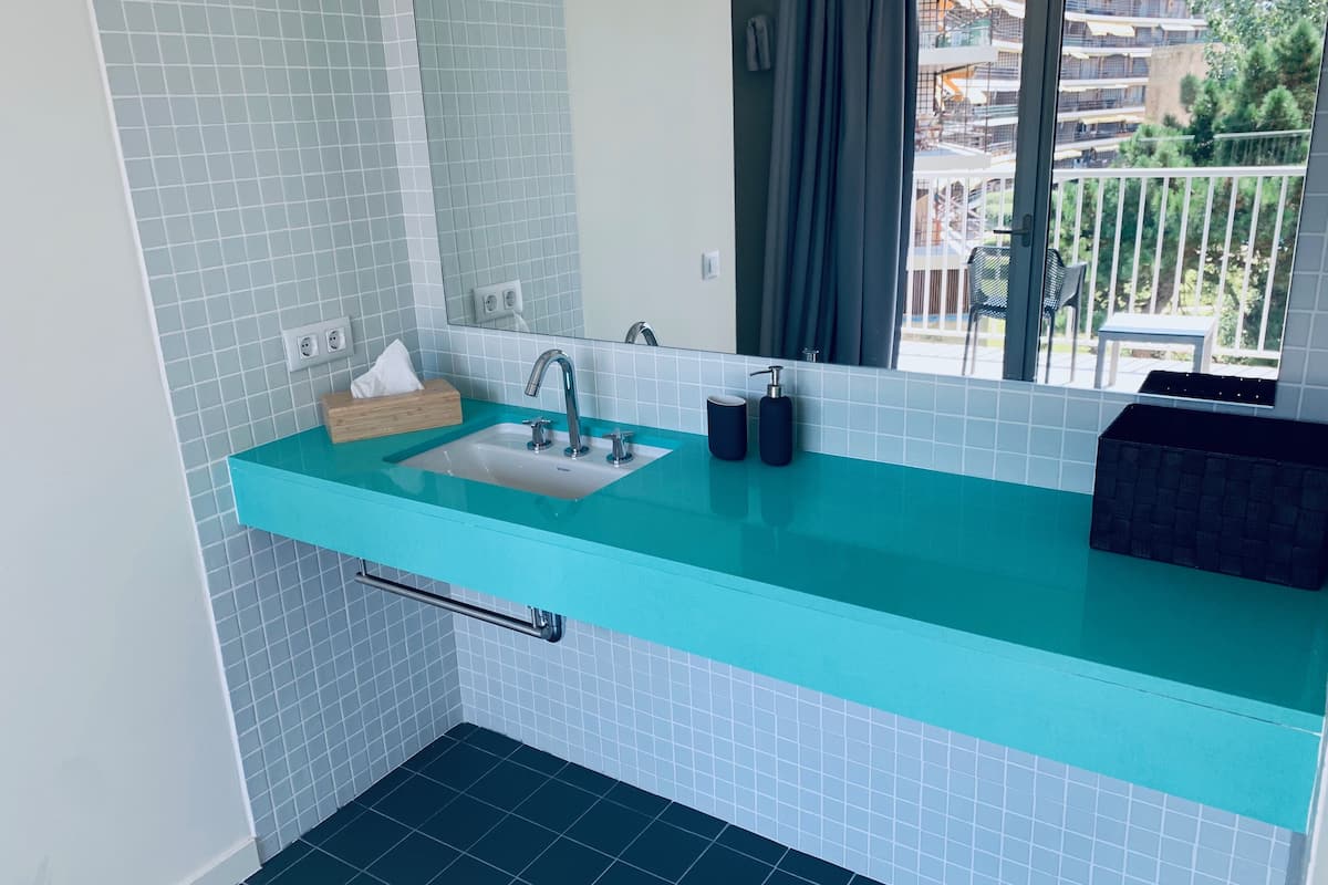 premium studio, 1 bedroom, beach view | 1 bedroom, in-room safe, desk, free wifi