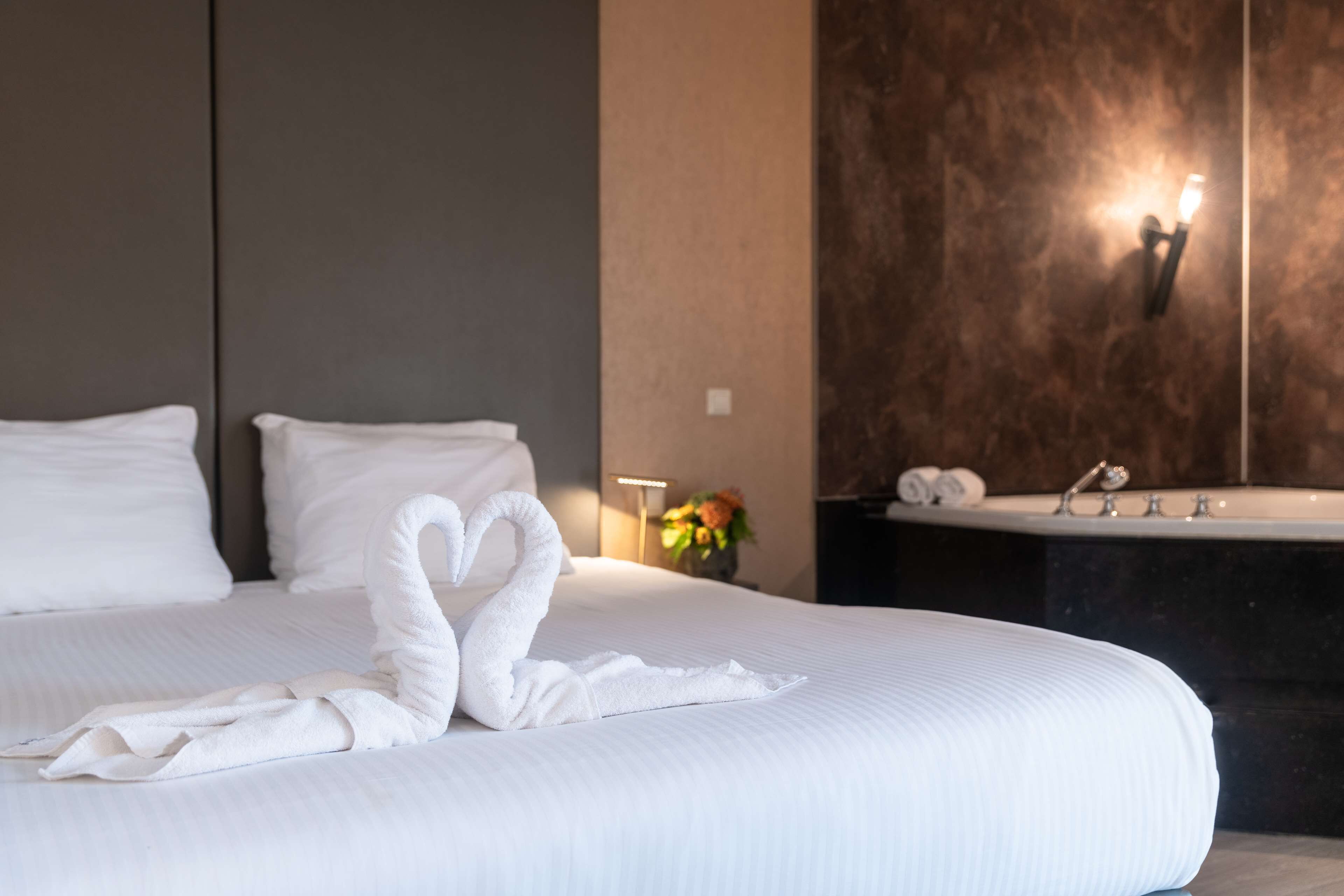 suite, 1 king bed | minibar, desk, laptop workspace, blackout curtains