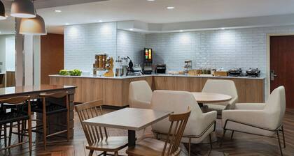 Fairfield Inn by Marriott Medford Long Island