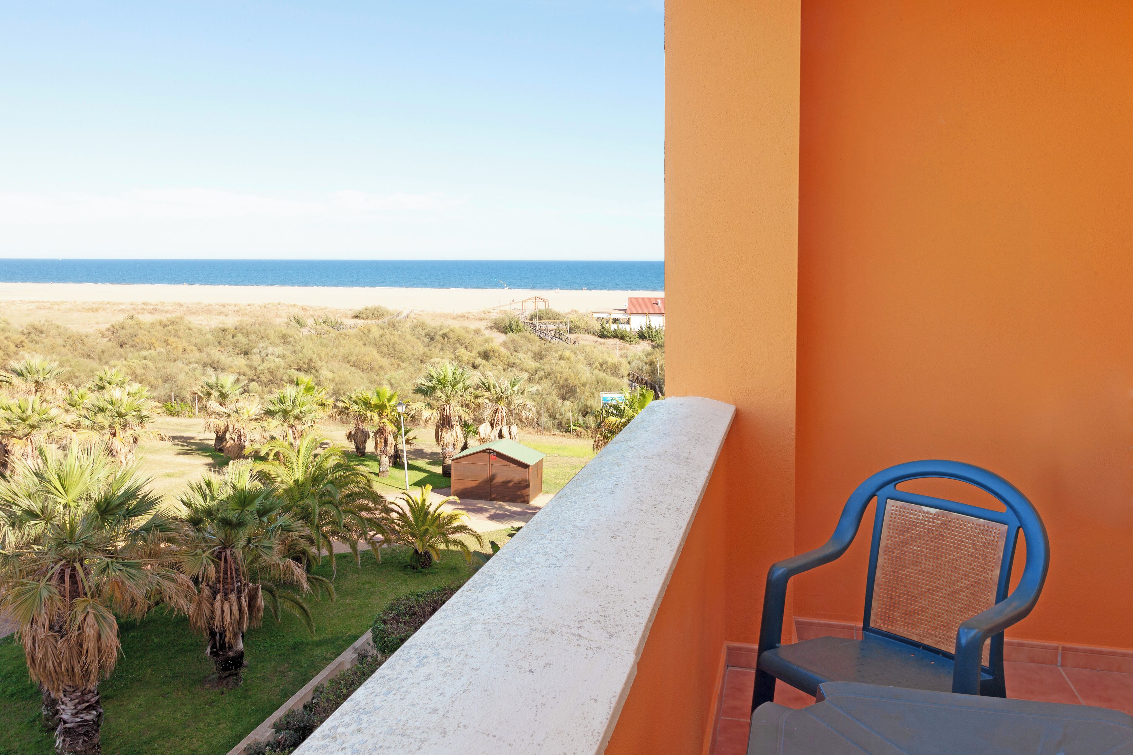 Superior Double Room, Partial Ocean View | Minibar, in-room safe, free cribs/infant beds, free WiFi