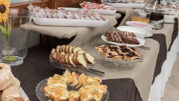 Se sirven comidas y cenas