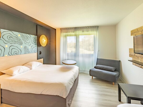 Premium bedding, desk, soundproofing, iron/ironing board